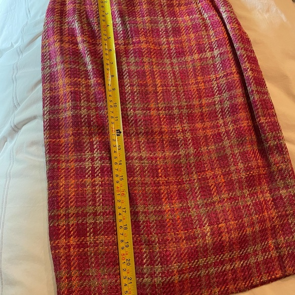 Suit - Picture 5 of 8